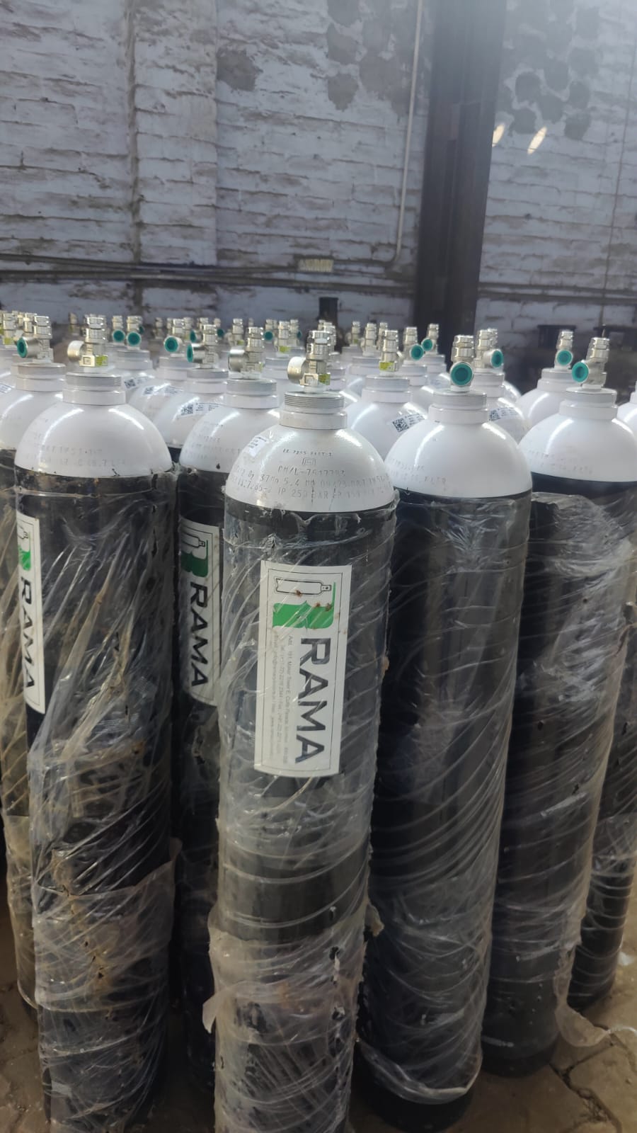 46.7 Litre Medical Oxygen Cylinder - Image 3
